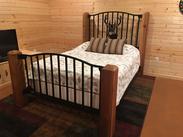 "Trophy Buck" Rustic Queen Bed